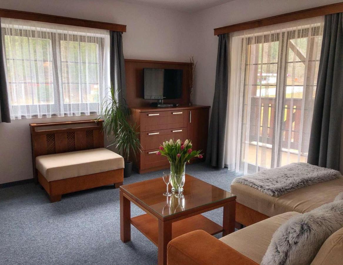 Apartman Renata 10 ルジョムベロク エクステリア 写真